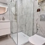 Appartement 77 Flou Przystan Letnica, Parking & 800m Plaza Gdańsk