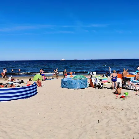 77 Flou Przystan Letnica, Parking & 800m Plaza