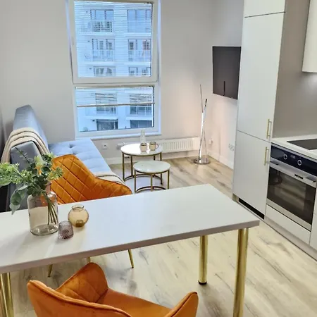 Appartement 77 Flou Przystan Letnica, Parking & 800m Plaza *