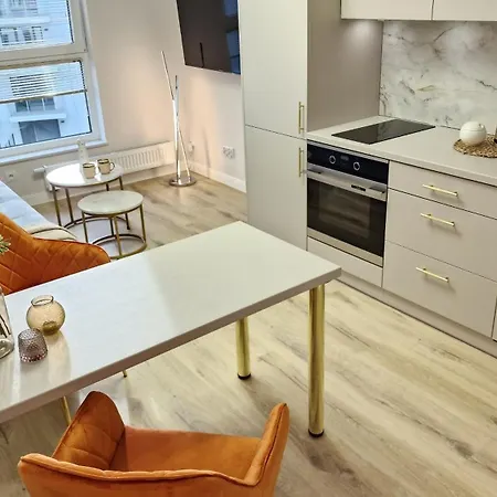 77 Flou Przystan Letnica, Parking & 800m Plaza Апартаменты Гданьск