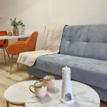 Appartement 77 Flou Przystan Letnica, Parking & 800m Plaza