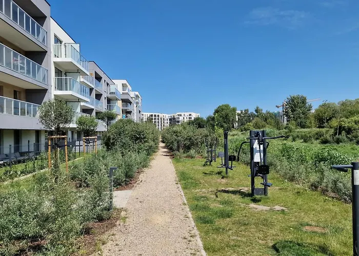 77 Flou Przystan Letnica, Parking & 800m Plaza *