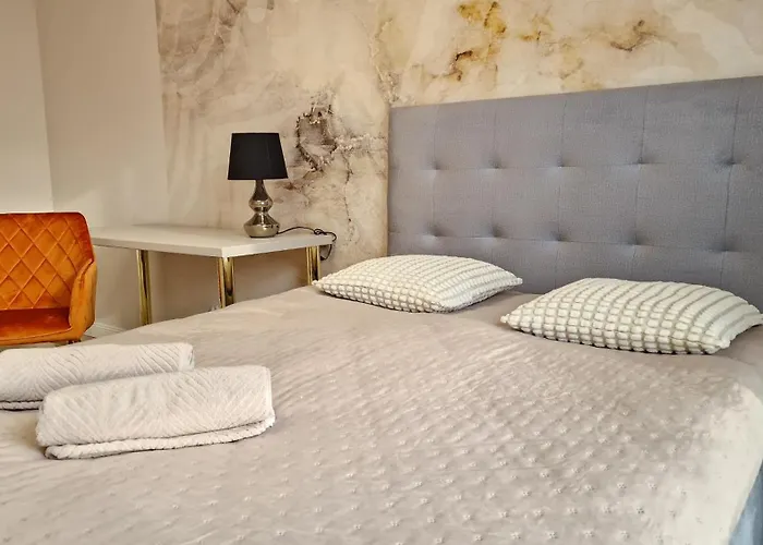 77 Flou Przystan Letnica, Parking & 800m Plaza Daire Gdansk